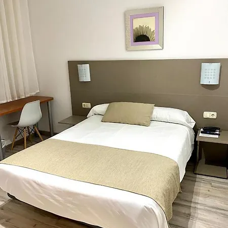 Residencia Fornos سانتياغو دي كومبوستيلا