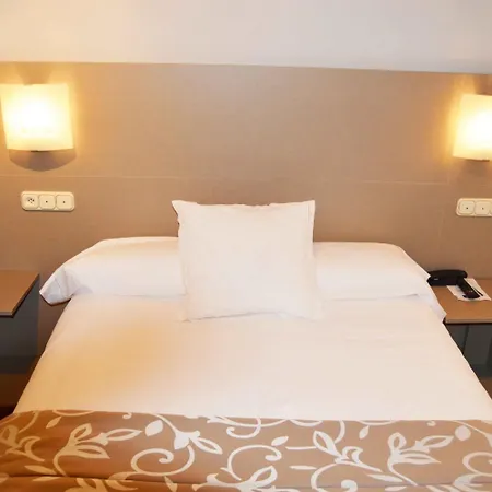 בית הארחה Residencia Fornos סנטיאגו דה קומפוסטלה