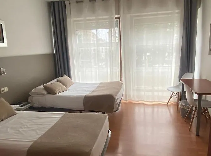 בית הארחה Residencia Fornos סנטיאגו דה קומפוסטלה