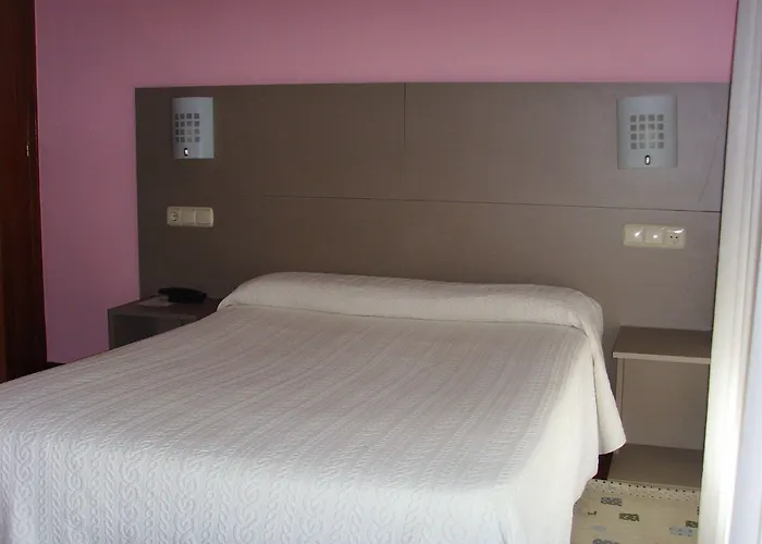 Residencia Fornos בית הארחה 3*