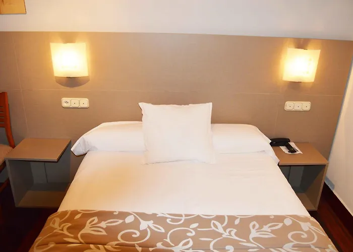 בית הארחה Residencia Fornos סנטיאגו דה קומפוסטלה