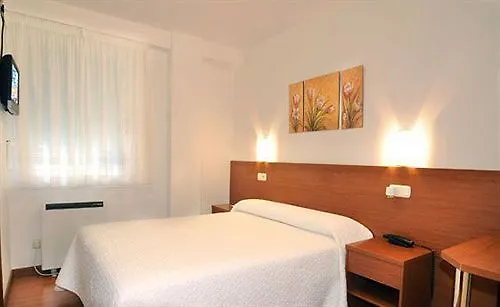 Residencia Fornos בית הארחה 3*